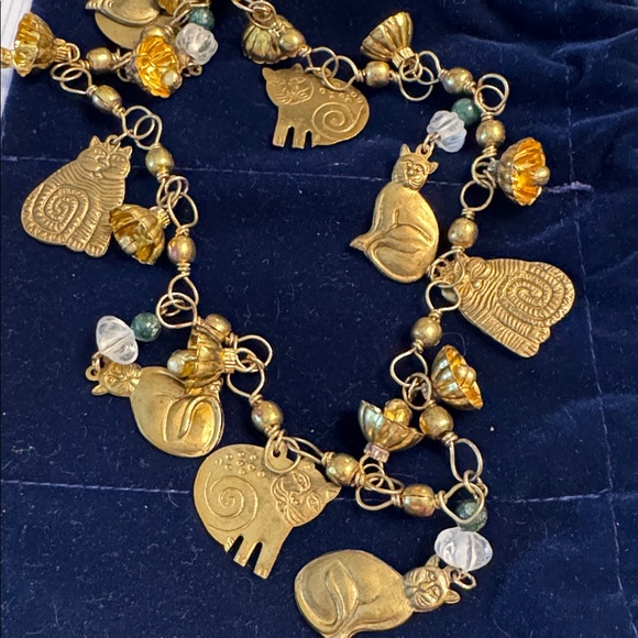 unmarked Jewelry - CATS brass ,clear &  green beads BELLS Necklace 🐈‍⬛
